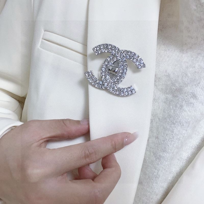 Ch**el brooches